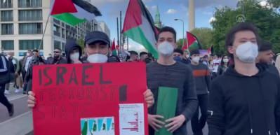 Almanya&rsquo;da İsrail&rsquo;in Filistin&rsquo;e y&ouml;nelik saldırıları protesto edildi