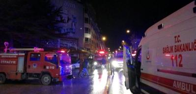 Amasya'da bir AVM'de yangın: 2 &ouml;l&uuml;, 4 yaralı