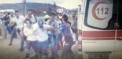 Ambulans şof&ouml;r&uuml;ne yumruklu saldırı!