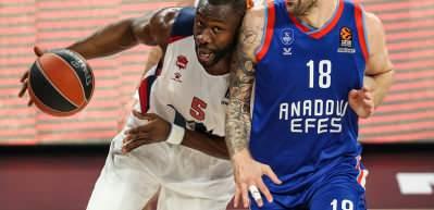 Anadolu Efes, farklı kaybetti