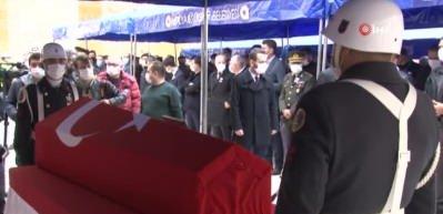 Antalya şehit y&uuml;zbaşıyı uğurladı