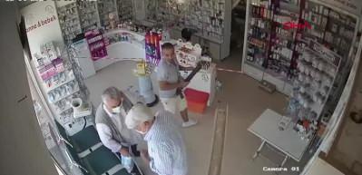 Antalya'da eczaneye pompalı t&uuml;fekle saldırdı