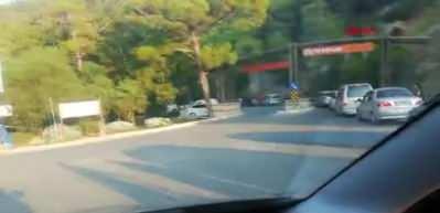 Antalya'da mesire alanı girişinde 2 kilometrelik piknik kuyruğu