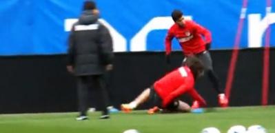 Arda, Filipe Luis ile fena dalga ge&ccedil;ti!