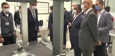 ASELSAN'ın &uuml;rettiği milli periskop ve nişangah t&ouml;renle teslim edildi