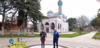 ''Ateşte a&ccedil;an &ccedil;i&ccedil;ekler'' İznik &ccedil;inilerini taşıyan Yeşil Cami