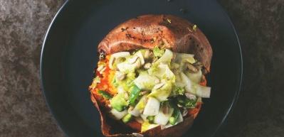 Avakado dolgulu fırında patates tarifi