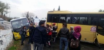  Aydın'da iki &ouml;ğrenci servisi &ccedil;arpıştı: 8 yaralı
