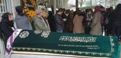 Ayşe Ersayın son yolculuğuna uğurlandı