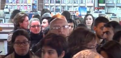  Ayşe Kulin, Bursa'daki okurlarıyla buluştu