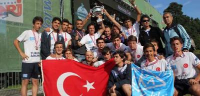 Seka takımı T&uuml;rkiye'ye ilk yaşattı