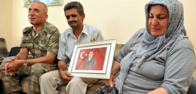 'K&uuml;rd&uuml;m oğlumun silahını verin ben gideceğim'
