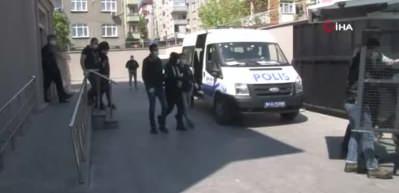 Bağcılar'da parti yapan ş&uuml;phelilerden pes dedirten savunma