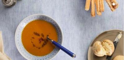 Baharatlı tatlı patates &ccedil;orbası tarifi