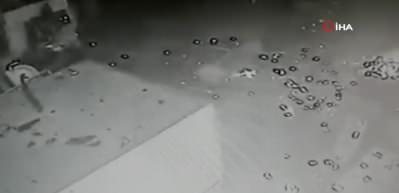 Korku dolu anlar kamerada! Tekstil atölyesindeki patlama anı kameraya böyle yansıdı