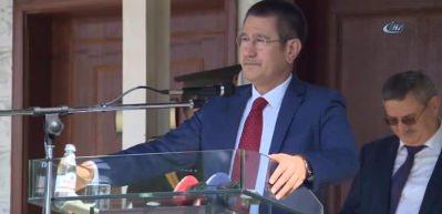 Bakan Canikli, Doha'daki TSK Kara Unsur Komutanlığını ziyaret etti