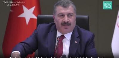 Bakan Koca'dan aşıyla ilgili iddialara cevap