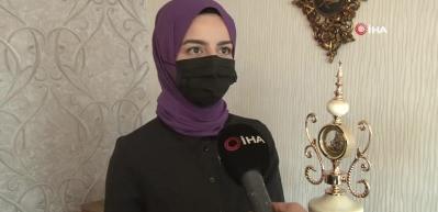Bakan Koca&rsquo;nın tweetini paylaştığı Sezgin: "Fahrettin Koca devreye girip annemi ikna etti"