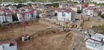 Bakan Kurum: &ldquo;Elazığ ve Malatya&rsquo;da toplam 23 bin 734 konut inşa ediyoruz"