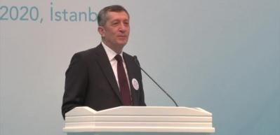 Bakan Sel&ccedil;uk: Okullarımızı g&uuml;zelleştirmenin peşindeyiz 