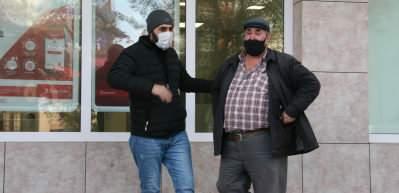 Bankaya girmeye &ccedil;alışan korona vir&uuml;sl&uuml; adam HES kodu sayesinde yakalandı