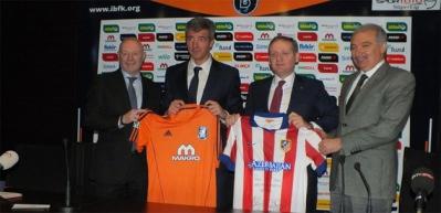 Başakşehir Futbol Kul&uuml;b&uuml;'ne s&uuml;rpriz ziyaret etti