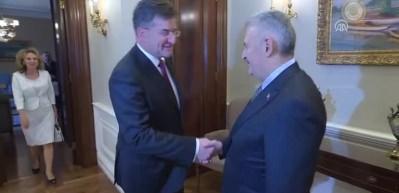 Başbakan Yıldırım'ın Lajcak'ı kabul&uuml;