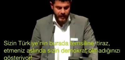 Berlin'de Batının ikiy&uuml;zl&uuml;l&uuml;ğ&uuml;n&uuml; y&uuml;zlerine vuran T&uuml;rk!