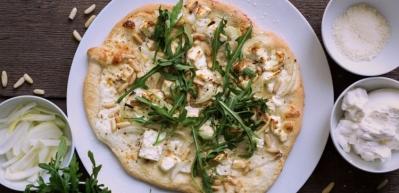 Beyaz pizza tarifi