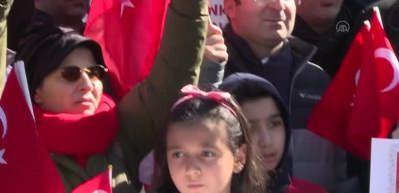 Beyaz Saray &ouml;n&uuml;nde T&uuml;rkiye'ye destek g&ouml;sterisi