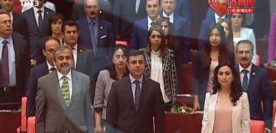 Bir tek Demirtaş eşlik etti!
