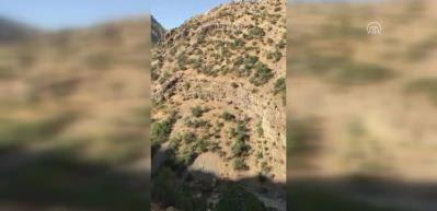 Mehmet&ccedil;ik, PKK'nın gizlediği patlayıcıları b&ouml;yle imha etti!