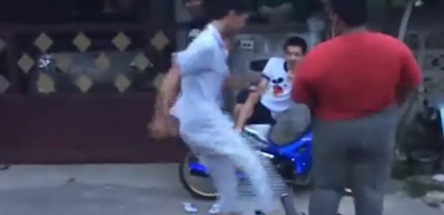 Bu tekmenin intikamı feci oldu!