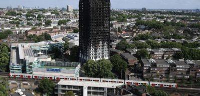 B&uuml;y&uuml;k Londra yangını enkazı i&ccedil;erden g&ouml;r&uuml;nt&uuml;lendi
