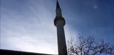 Camiye en fazla gelene '&ccedil;eyrek altın'