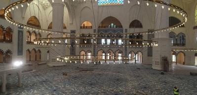 &Ccedil;amlıca Camii'nde ilk sela okundu