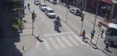 &Ccedil;anakkale'deki trafik kazaları MOBESE'de