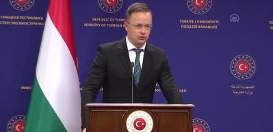 &Ccedil;avuşoğlu ile g&ouml;r&uuml;şt&uuml;, AB'ye mesajı verdi: G&uuml;venliğimiz T&uuml;rkiye'nin elinde