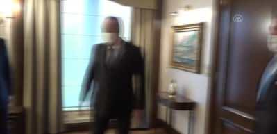 &Ccedil;avuşoğlu, Somali'de saldırıya uğrayan T&uuml;rk şirketinin sahibi Zorlu ile bir araya geldi