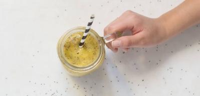 Chia tohumlu mango smoothie tarifi