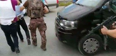 CHP&rsquo;nin y&uuml;r&uuml;y&uuml;ş&uuml;ne saldırı son anda &ouml;nlendi