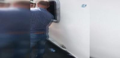 &Ccedil;inli turistleri taşıyan otob&uuml;s kaza yaptı: 2 &ouml;l&uuml;