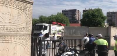 &Ccedil;&ouml;p kamyonu dehşet sa&ccedil;tı! &Ouml;l&uuml; ve yaralı var