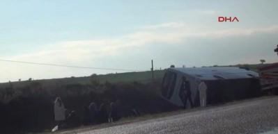 &Ccedil;orum'da otob&uuml;s devrildi 1 &ouml;l&uuml;, 38 yaralı
