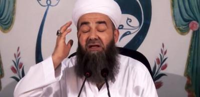 C&uuml;bbeli Ahmet Hoca &ccedil;ok kızdı!