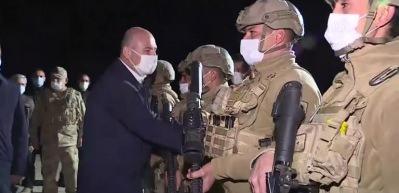 Cumhurbaşkanı Erdoğan, D&uuml;ztepe &Uuml;s B&ouml;lgesi'ndeki askerlerin bayramını kutladı