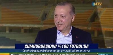 Cumhurbaşkanı Erdoğan yediği tek kırmızı kartı b&ouml;yle anlattı