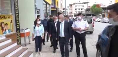 Denetim yapan Vali Atik: Bizi g&ouml;r&uuml;nce eldiven takıyorsunuz