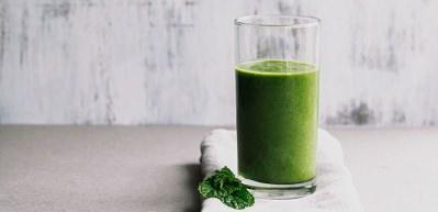 Detoks etkisi yaratan yeşil smoothie tarifi