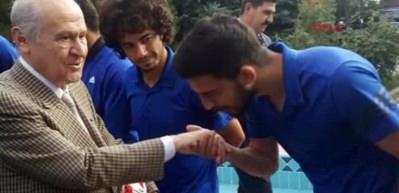  Devlet Bah&ccedil;eli, Osmaniyespor kampını ziyaret etti